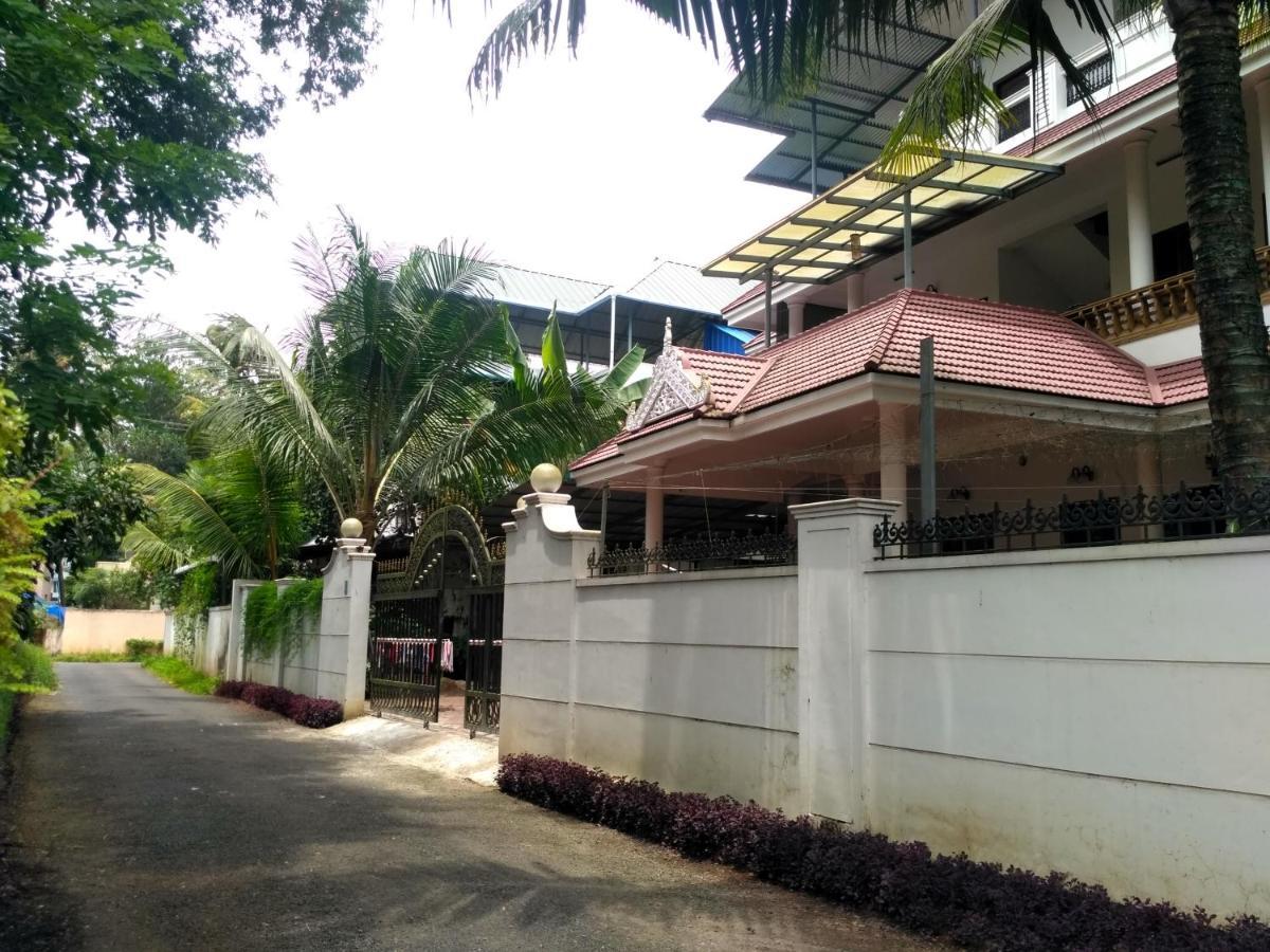 Ocean Stay Nedumbassery Exterior photo